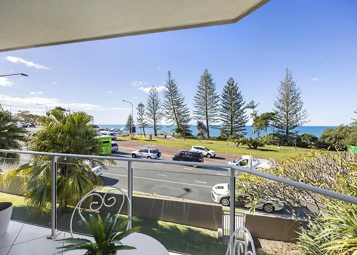 Beachside Views 2 Bedroom Apartment Mooloolaba