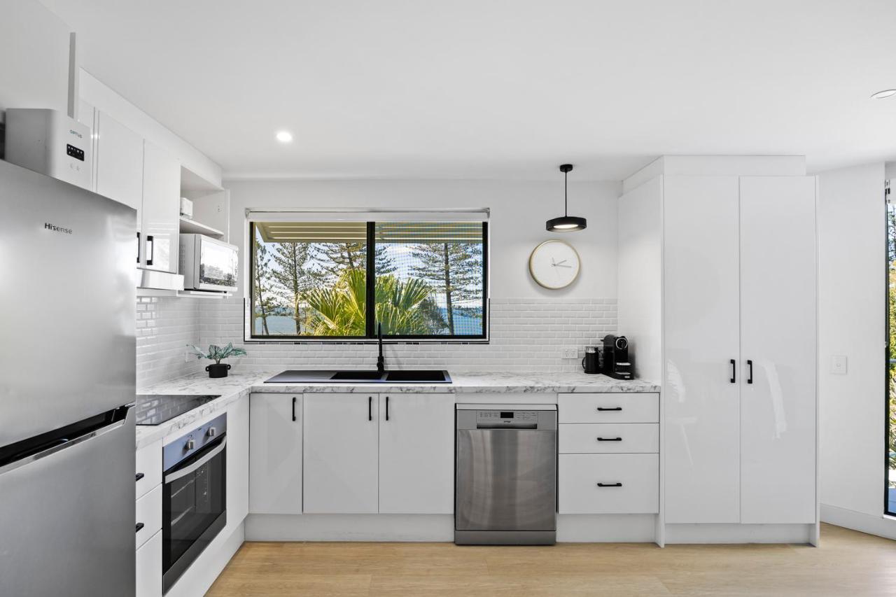 Beachside Views 2 Bedroom *